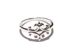 FLEUR De LIS RING