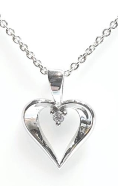 HEART, x1 CZ SET INSIDE, FIXED BAIL. with chain