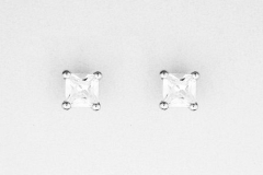 STUD,WHT 3.5mm PRNCES CUT